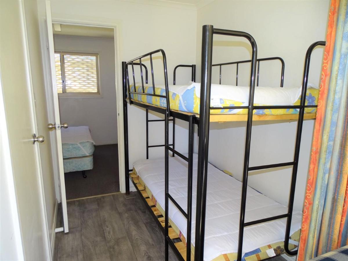 Мотель Moonta Bay Cabins Port Moonta Екстер'єр фото